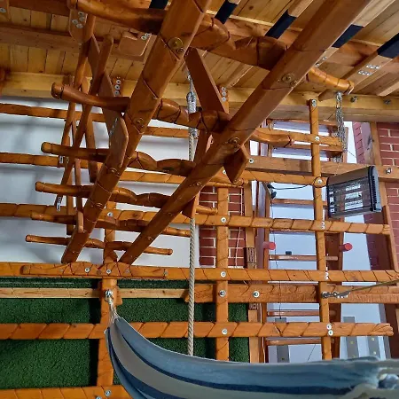 Pensjonat Triniti Vendeghaz *