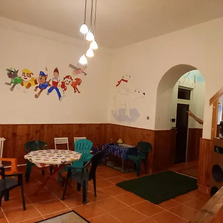 Triniti Pensión Eger