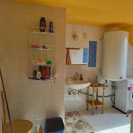 Triniti Vendeghaz * Eger