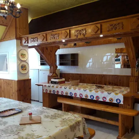 Triniti Eger