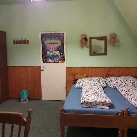 Triniti Vendeghaz Pensjonat Eger