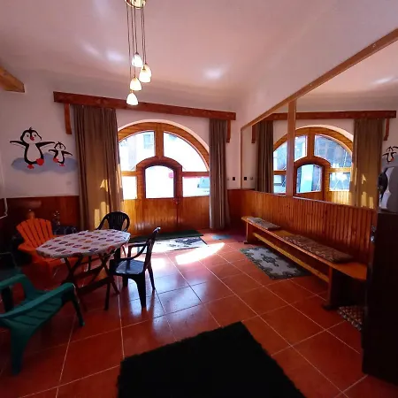 Πανσιόν Triniti Vendeghaz Έγκερ