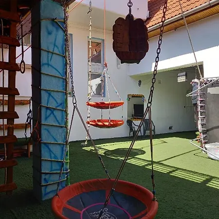 Triniti Vendeghaz בית הארחה אגר