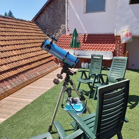 Triniti Vendeghaz Guest house Eger