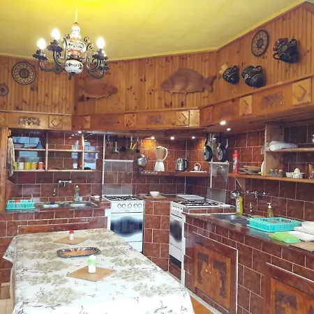 Triniti Vendeghaz Πανσιόν Έγκερ