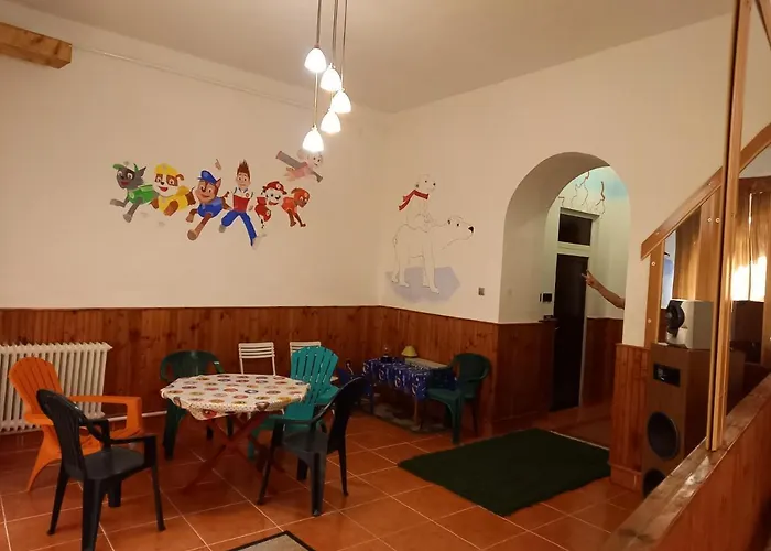 Triniti Vendeghaz Гостьовий будинок Еґер