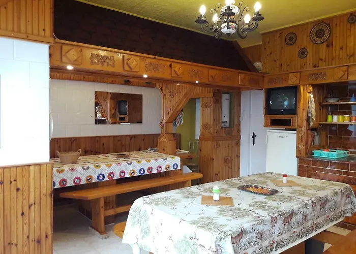 Гостьовий будинок Triniti Vendeghaz Еґер